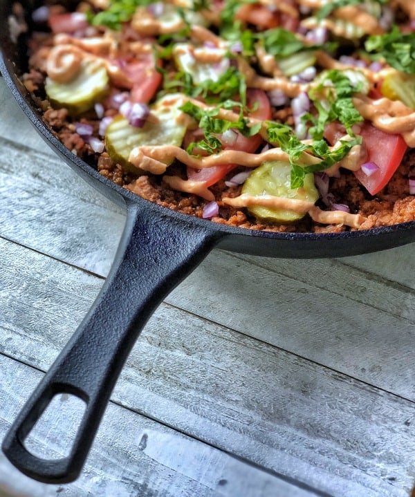This paleo hamburger skillet tastes like your favorite fast food burger with a healthy twist featuring homemade Thousand Island Dressing.  #paleo #whole30 #keto