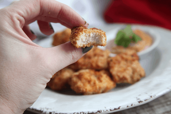 These air fryer chicken nuggets use the air fryer to make delicious crispy chicken nuggets that are gluten free and made with clean ingredients. #paleo #whole30 #glutenfree #keto #airfryer #airfryerrecipes