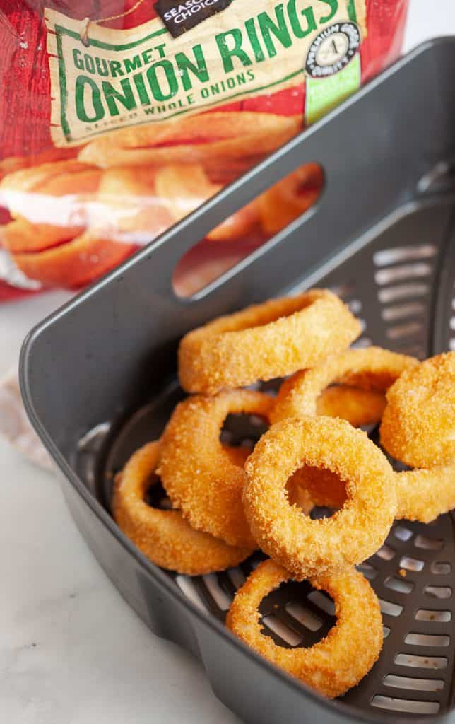 frozen onion rings in the air fryer