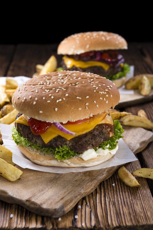 How To Keep Burgers From Shrinking (5 Ways)
