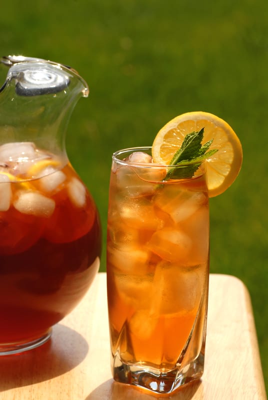 iced tea with pitcher