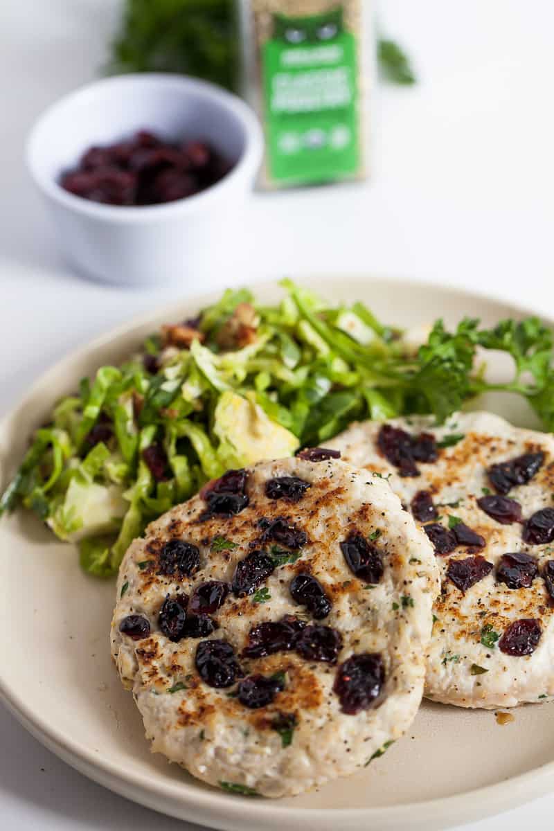 thanksgiving flavored turkey burgers with cranberries